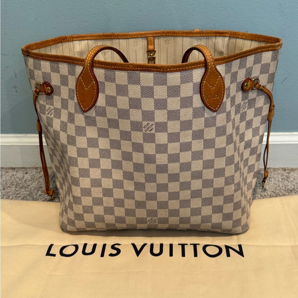 Louis Vuitton Neverfull MM Damier Azur (Pre-loved)